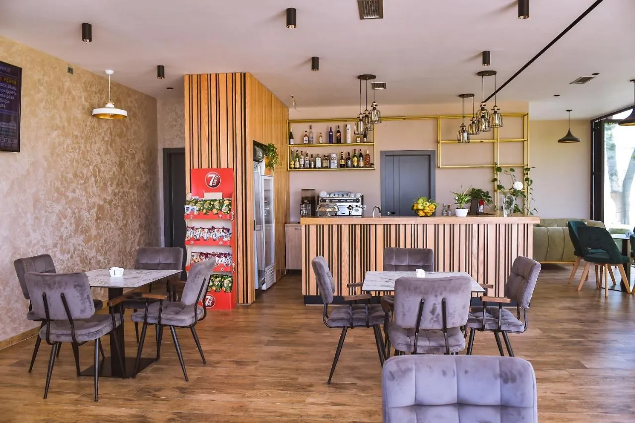 ***  Airport Garden Hotel Rinas Albanien